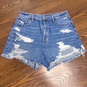American Eagle Highest Rise 90’s boyfriend short size 10